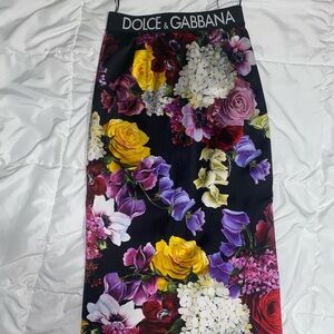Dolce & Gabbana Black Floral Pencil Skirt